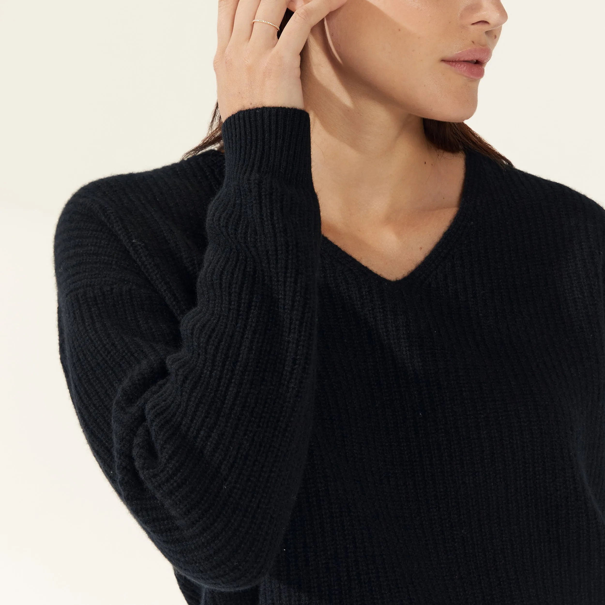 Avery Chunky Cashmere V-Neck