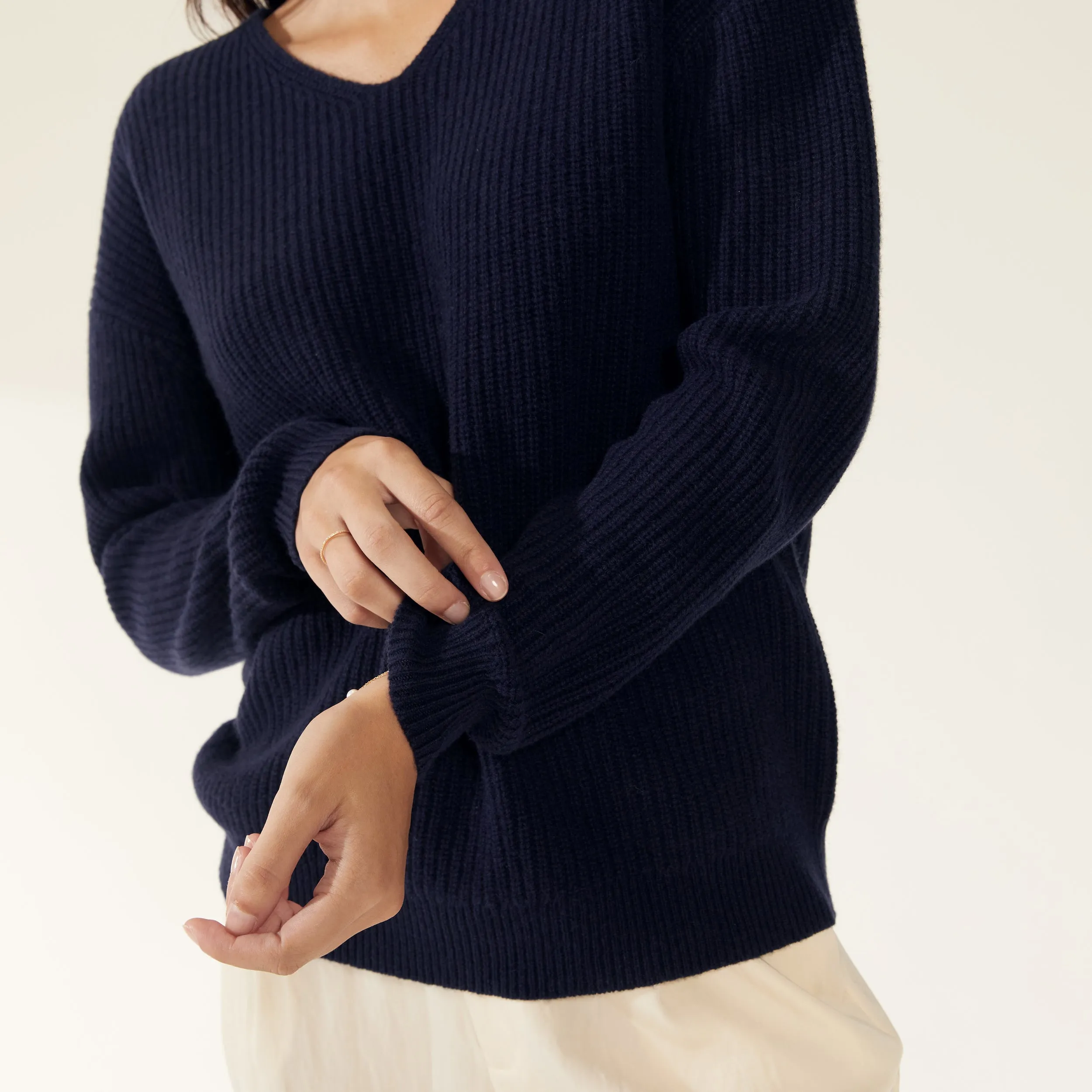 Avery Chunky Cashmere V-Neck