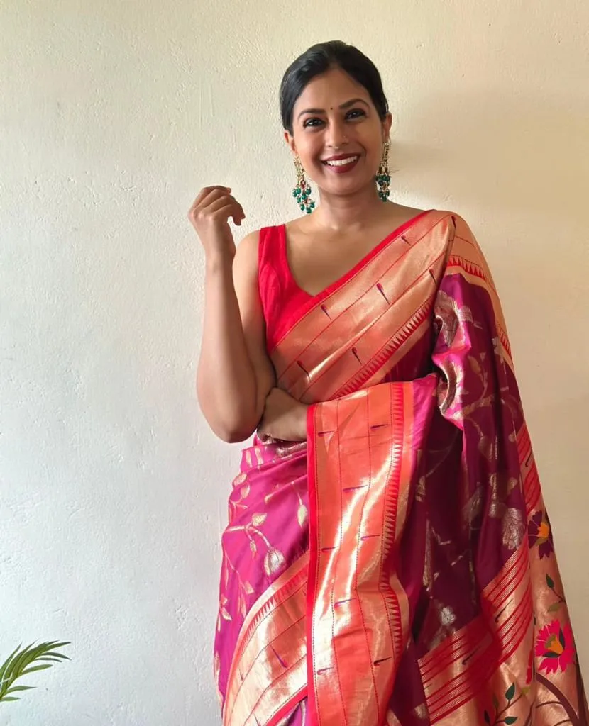 Bewitching Dark Pink Paithani Silk Saree With Brood Blouse Piece