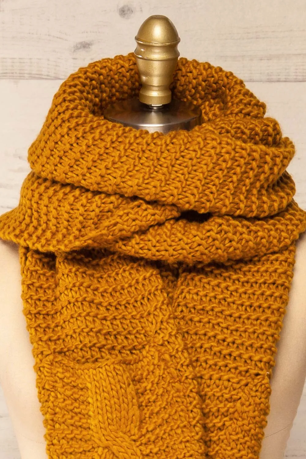 Chunkyss Yellow | Thick Knit Scarf w/ Pockets