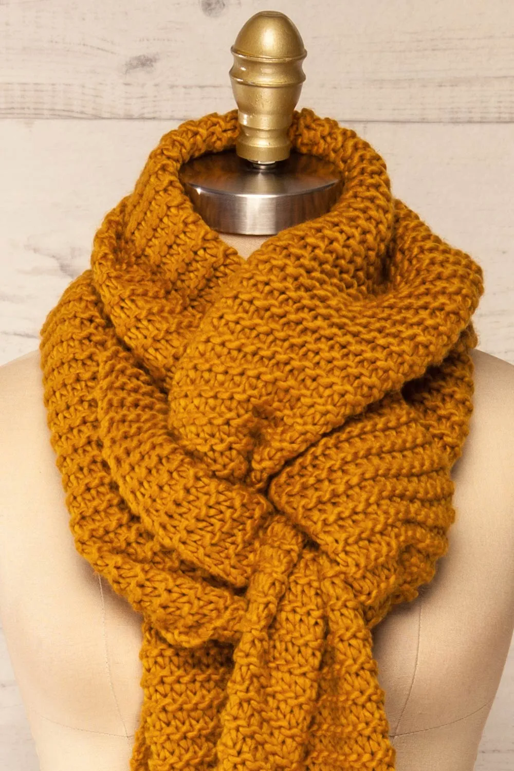 Chunkyss Yellow | Thick Knit Scarf w/ Pockets