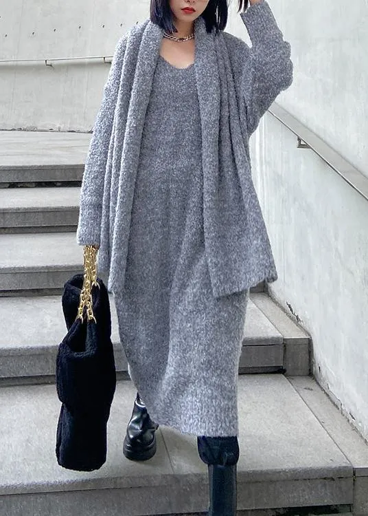 Long woolen dress over the knee thick and loose, bottom with scarf gray knitted dress