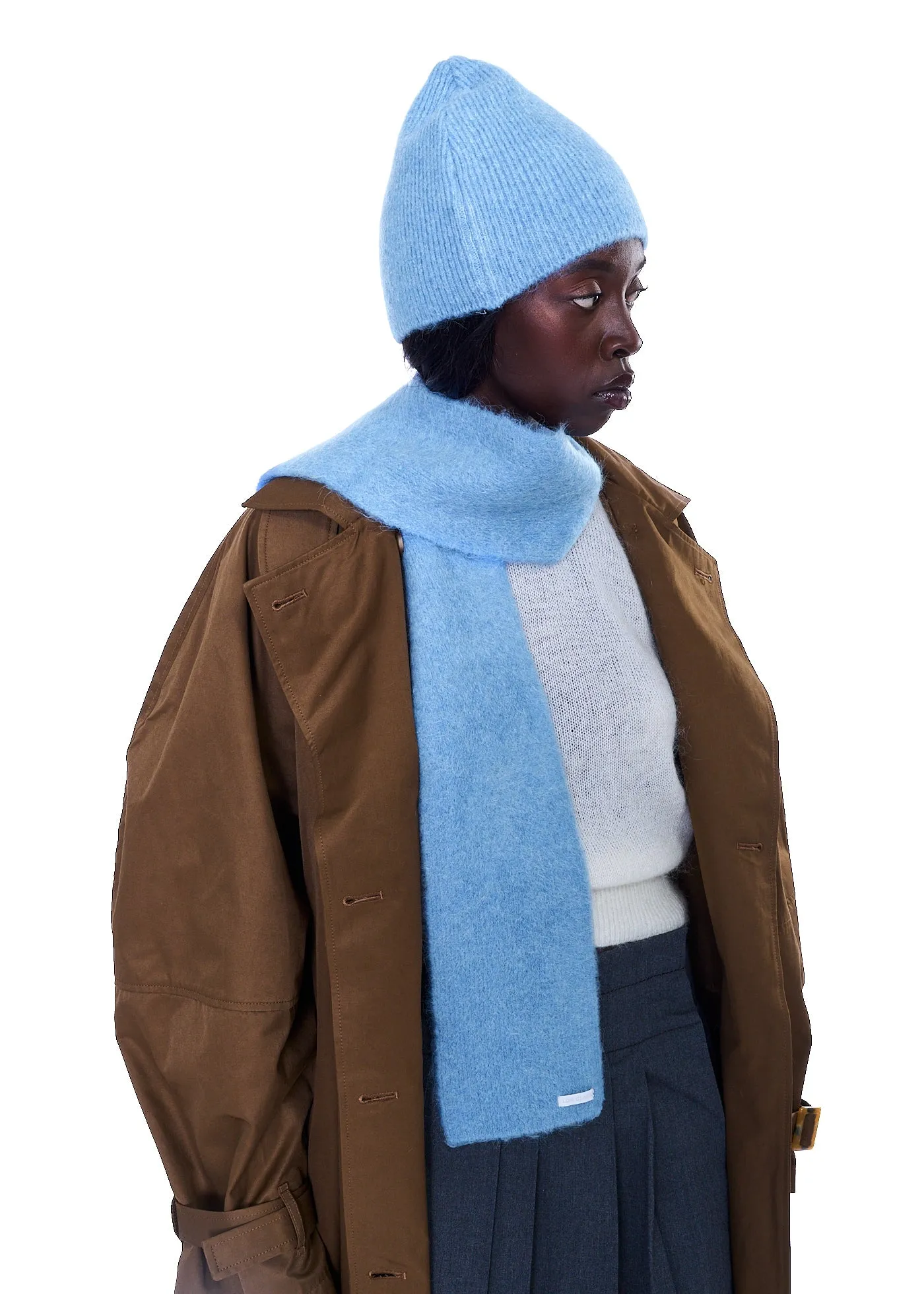 LOW CLASSIC Soft Alpaca Muffler in Blue