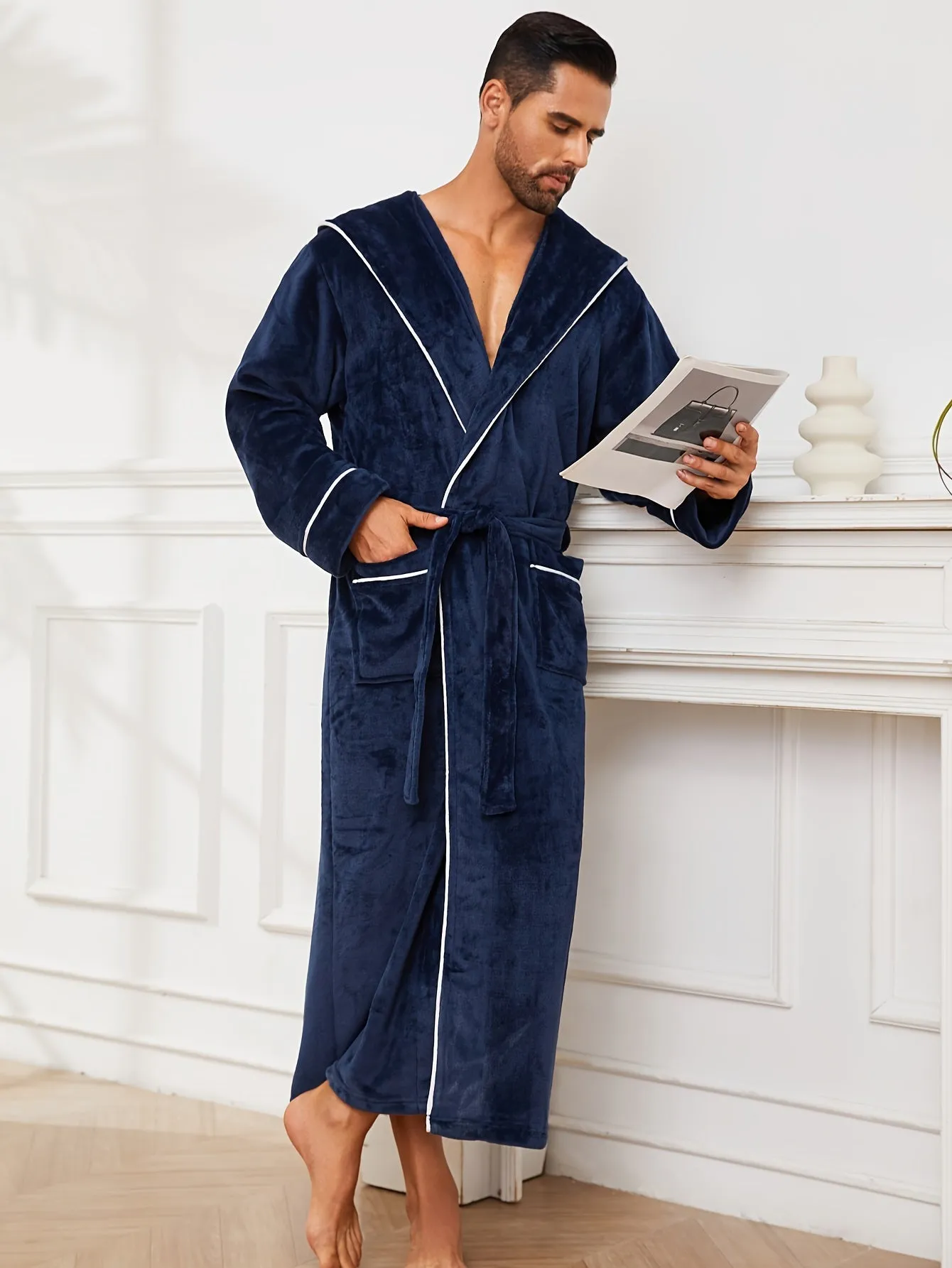 Luxury Men's Plush Robe with Hood: Double-Layered, Warm, and Soft Knit Fabric, Suitable for Fall/Winter Seasons - Available in Black