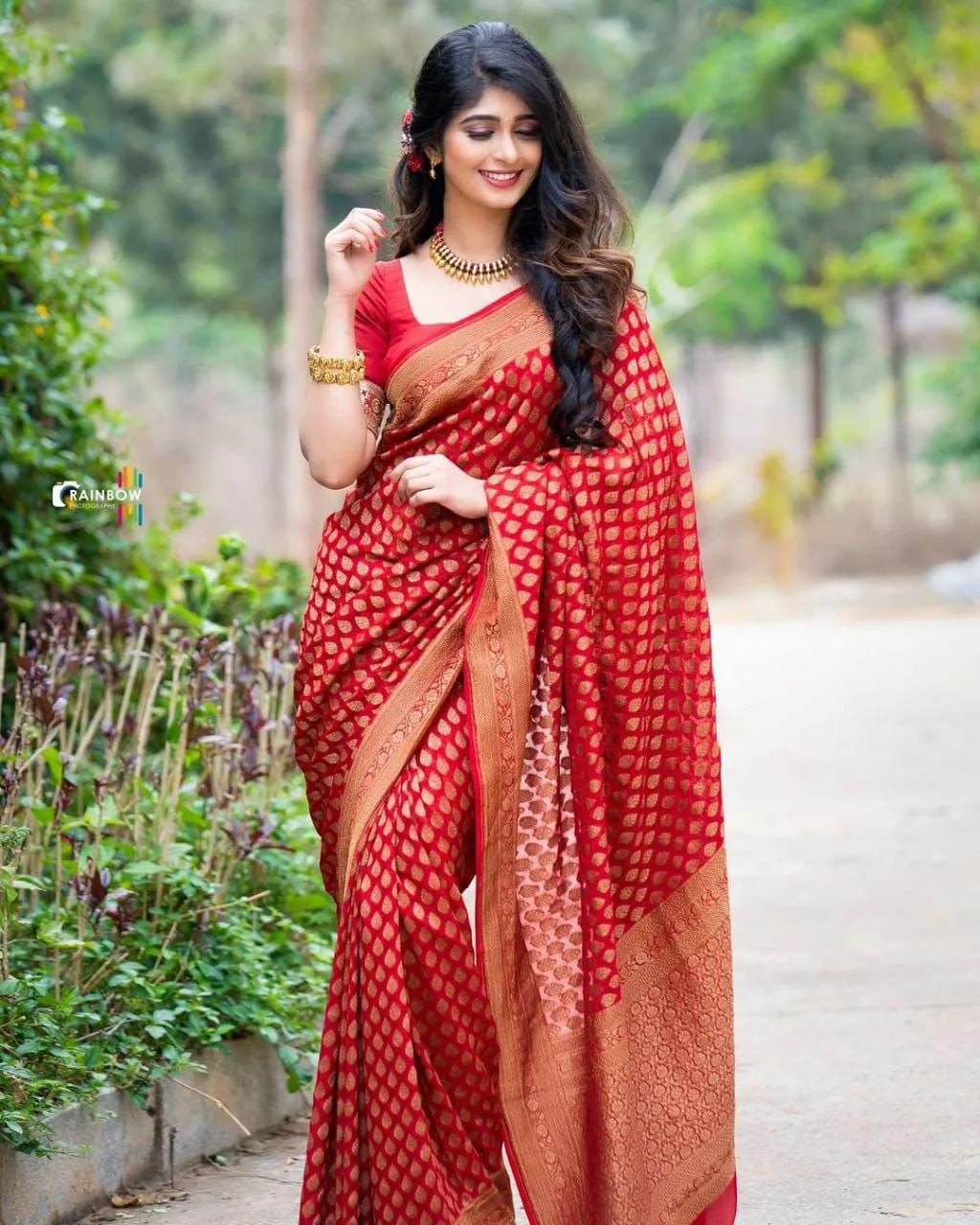 Ratatouille Red Soft Silk Saree With Unique Pink Blouse Piece