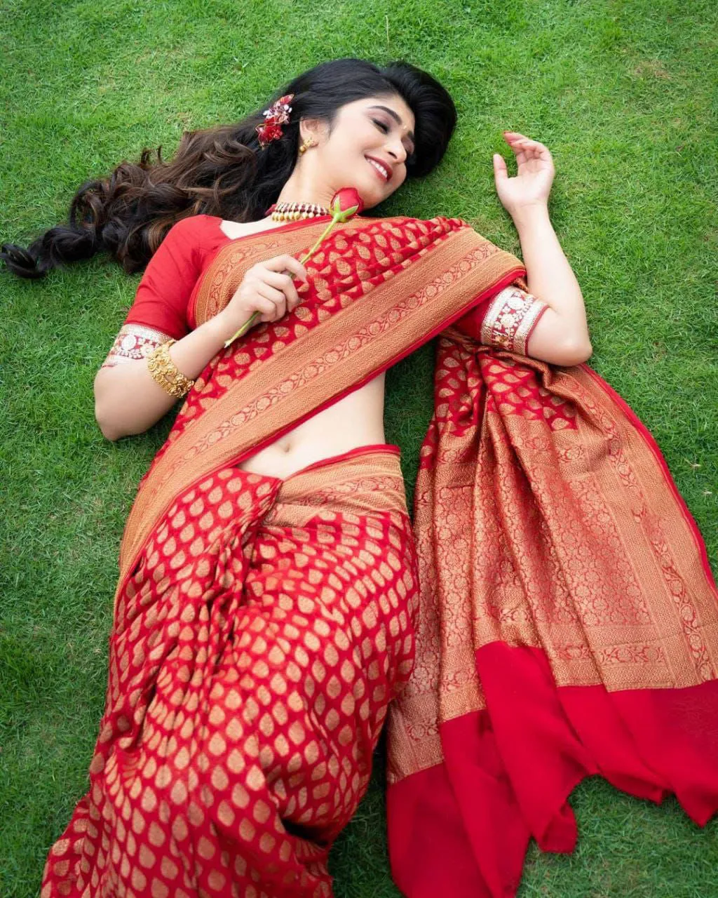 Ratatouille Red Soft Silk Saree With Unique Pink Blouse Piece