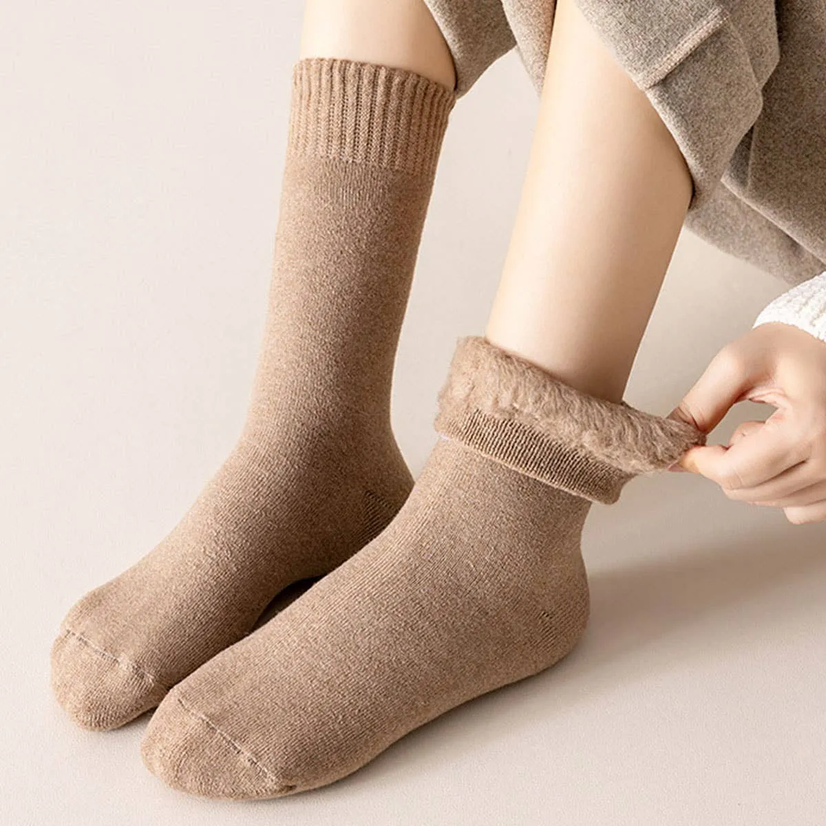 Soft Cashmere Crew Socks