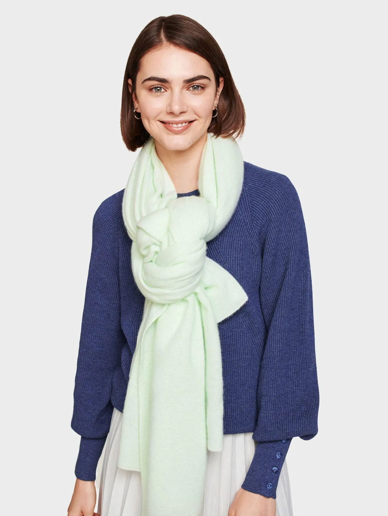 White   Warren - Cashmere Travel Wrap in Meadow Green